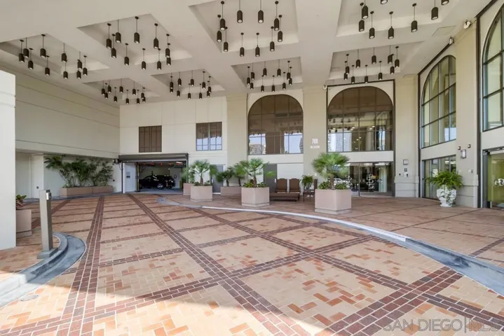 700 W E St 1602, San Diego, California 92101