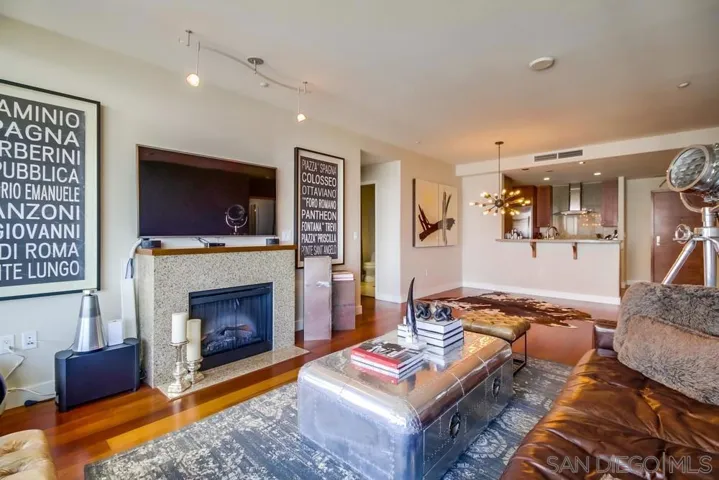 700 W E St 1602, San Diego, California 92101