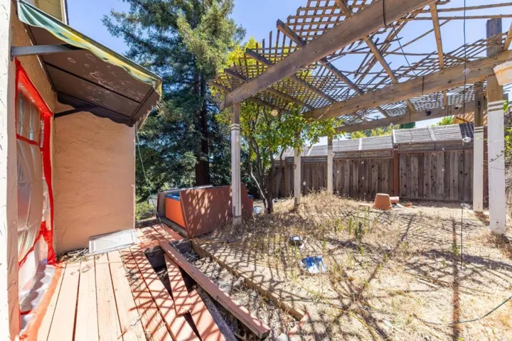 2032 Lyon Avenue, Belmont, California 94002