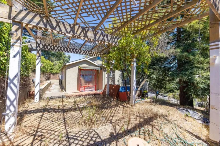 2032 Lyon Avenue, Belmont, California 94002