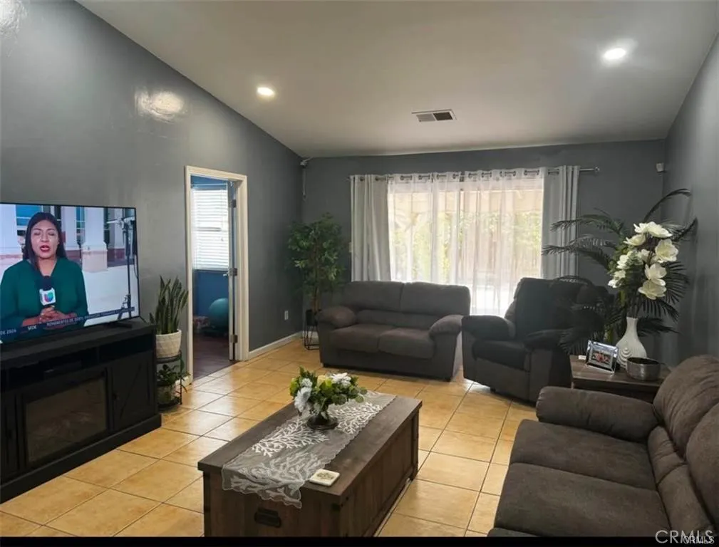 1201 Evadonna, Bakersfield, California 93307 — photo 5