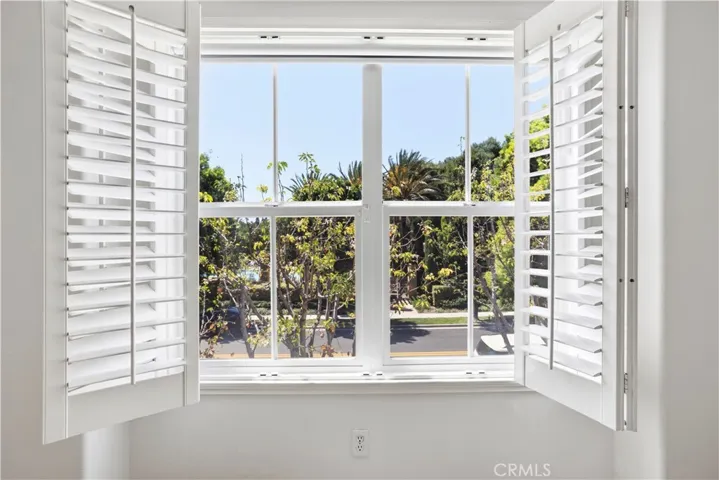 34 League, Irvine, California 92602
