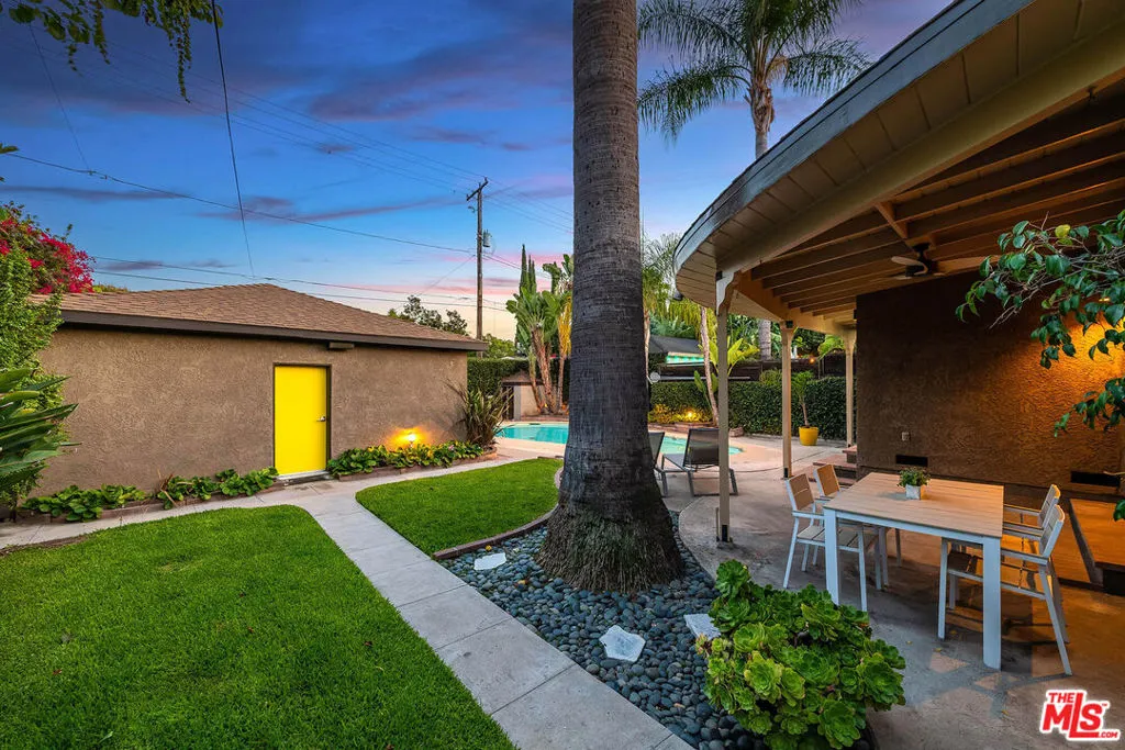 3416 W Clark Avenue, Burbank, California 91505 — photo 4