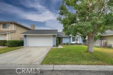 Excellent curb appeal!