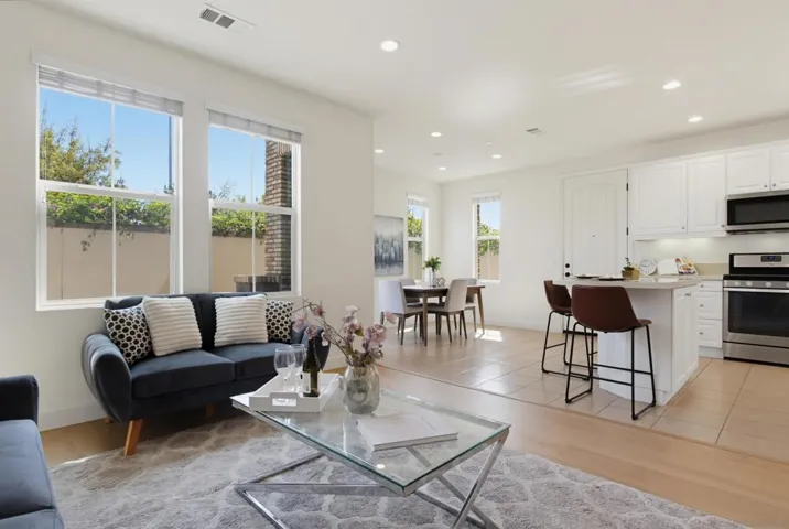16055 Veridian, San Diego, California 92127