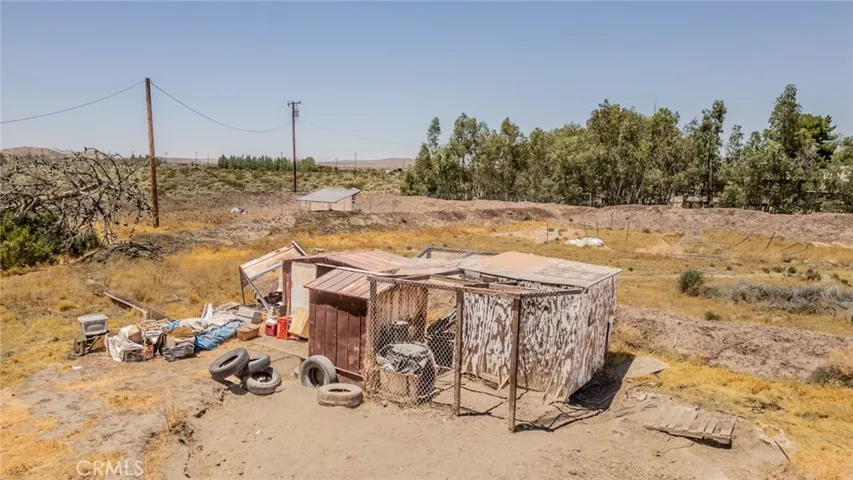 19175 Kailua, Adelanto, California 92301