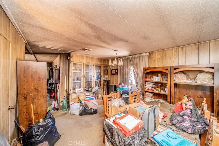 19175 Kailua, Adelanto, California 92301