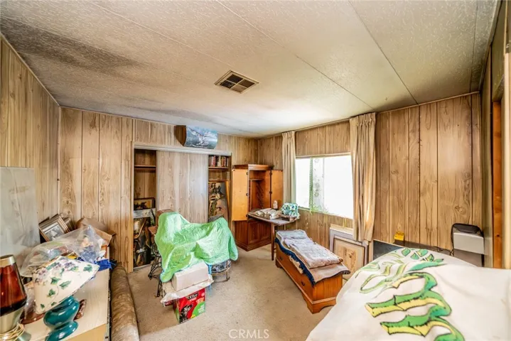 19175 Kailua, Adelanto, California 92301