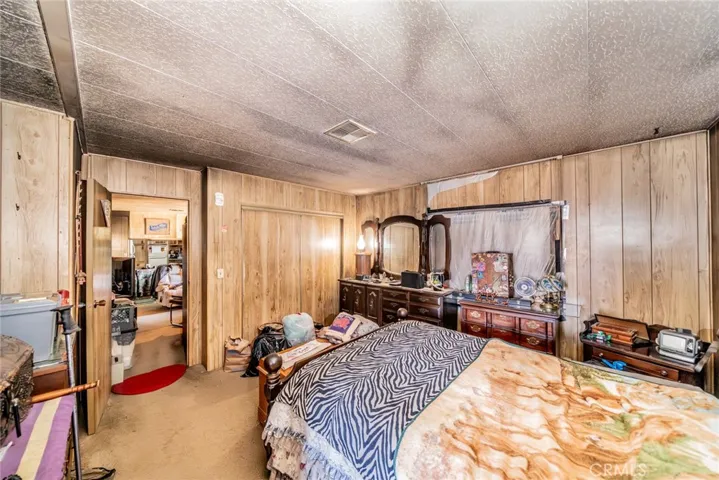 19175 Kailua, Adelanto, California 92301