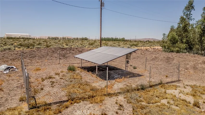 19175 Kailua, Adelanto, California 92301