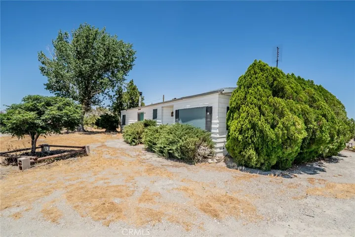 19175 Kailua, Adelanto, California 92301