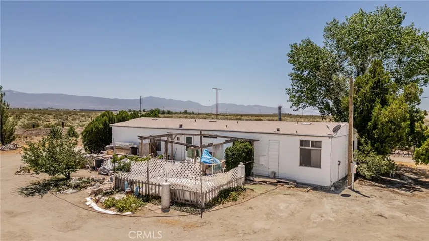 19175 Kailua, Adelanto, California 92301
