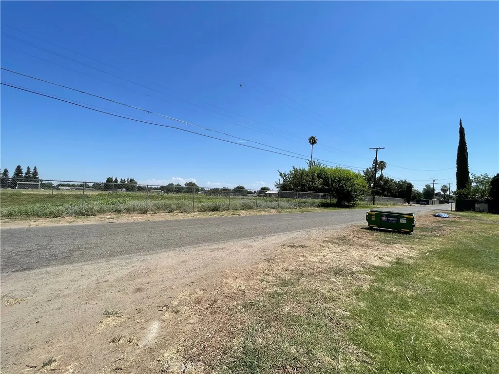 3686 W Dudley, Fresno, California 93722 — photo 4