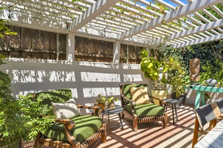 705 Valley Drive, Vista, California 92084