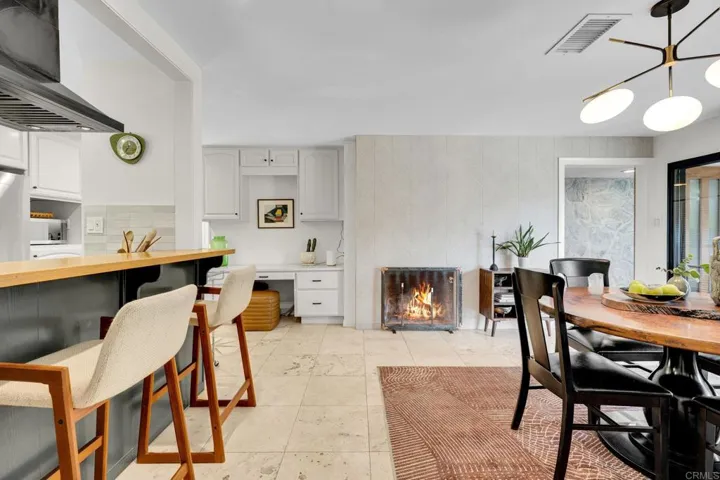 705 Valley Drive, Vista, California 92084