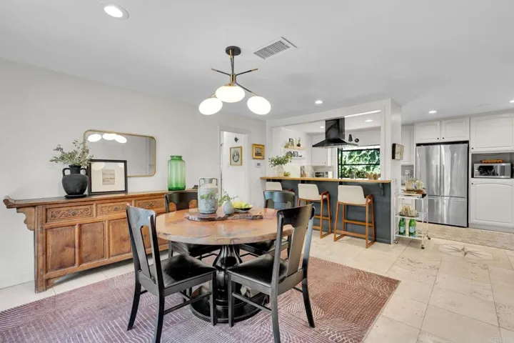 705 Valley Drive, Vista, California 92084