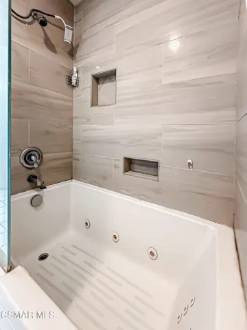 eShared Bath and Laundry6