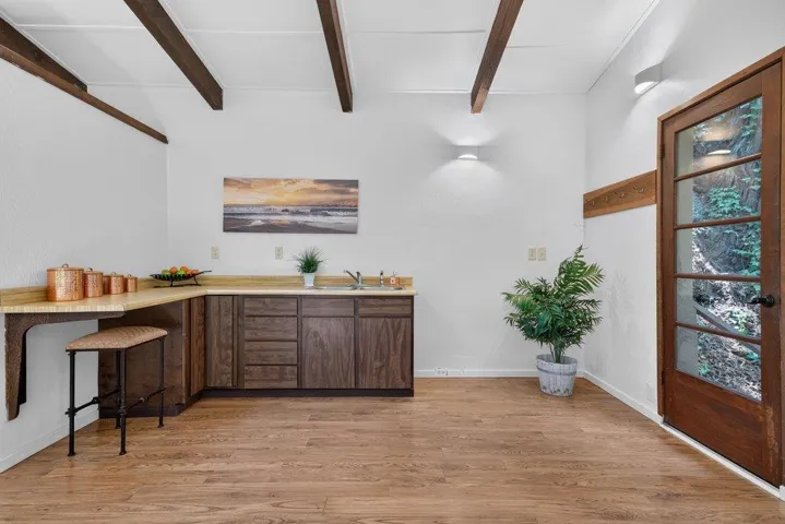 355 Valencia Road, Aptos, California 95003