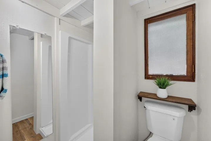 355 Valencia Road, Aptos, California 95003