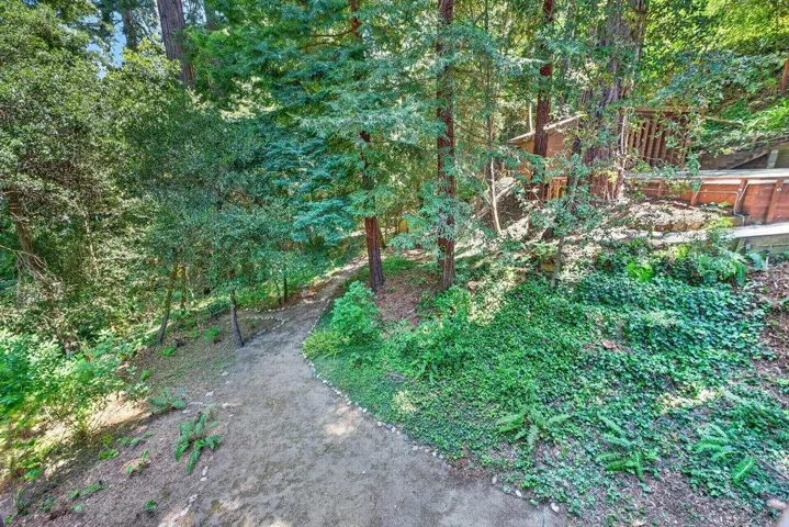 355 Valencia Road, Aptos, California 95003