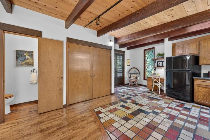 355 Valencia Road, Aptos, California 95003