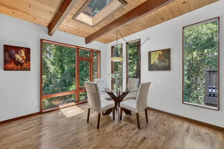 355 Valencia Road, Aptos, California 95003