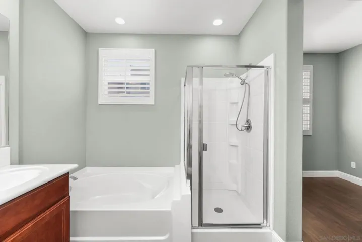 9936 Leavesly Trl, Santee, California 92071