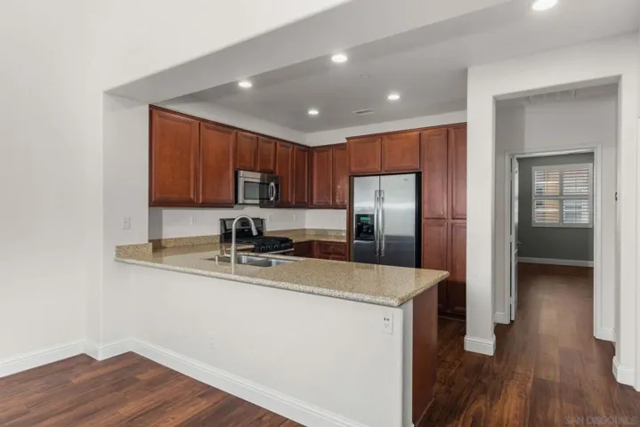 9936 Leavesly Trl, Santee, California 92071