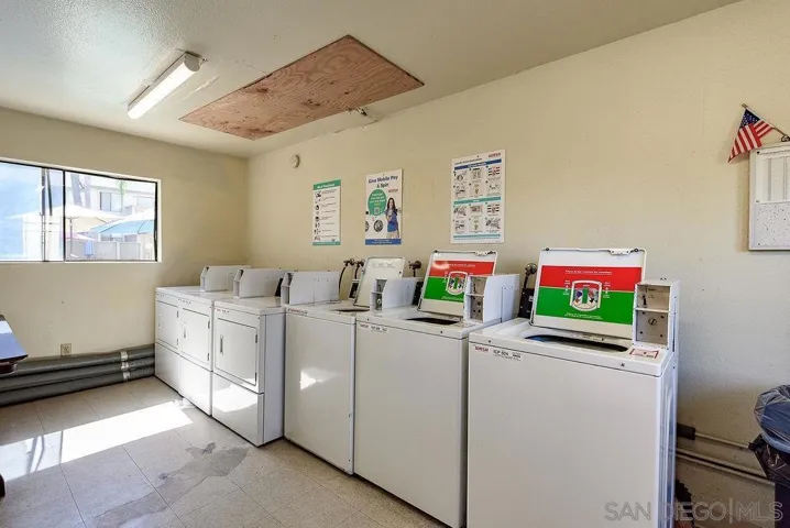 2388 Grand, San Diego, California 92109