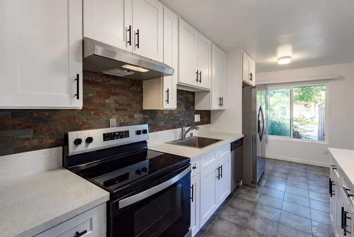 2388 Grand, San Diego, California 92109