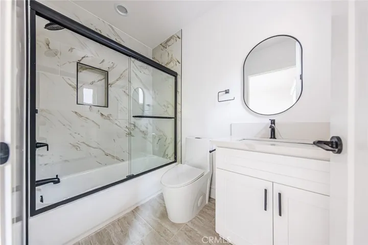 1243 N Sycamore Street, Los Angeles, California 90038