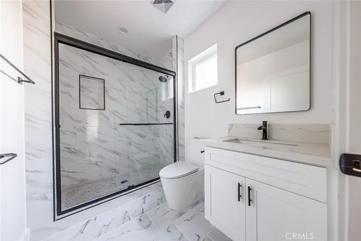 1243 N Sycamore Street, Los Angeles, California 90038