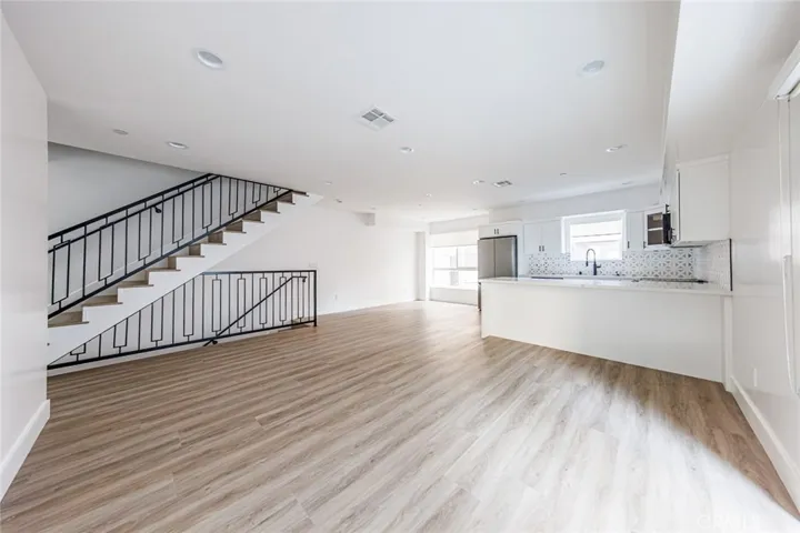1243 N Sycamore Street, Los Angeles, California 90038