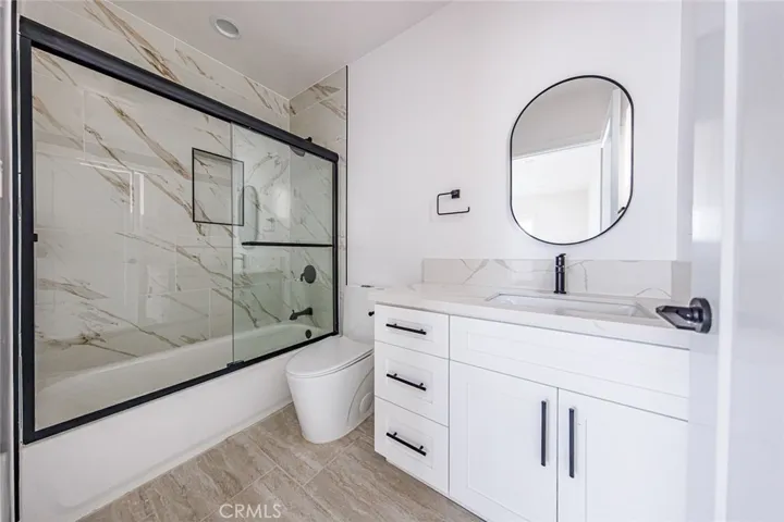 1243 N Sycamore Street, Los Angeles, California 90038