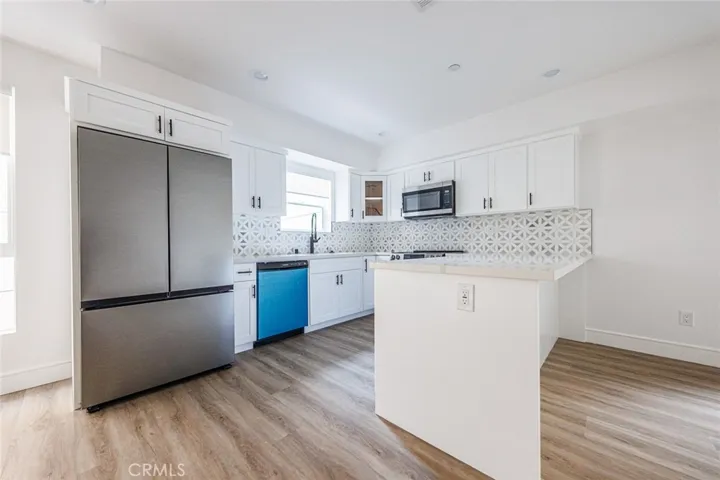 1243 N Sycamore Street, Los Angeles, California 90038