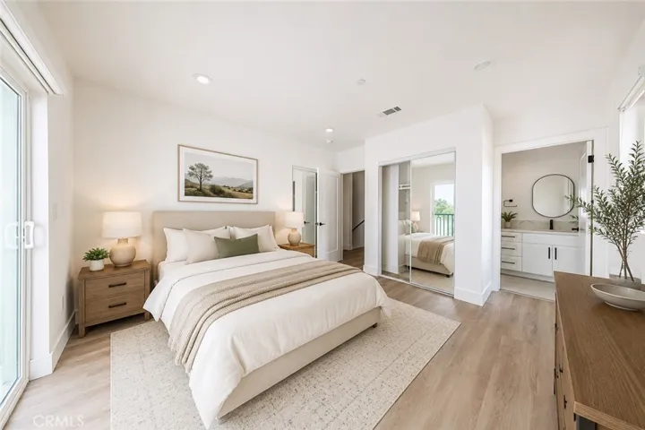 1243 N Sycamore Street, Los Angeles, California 90038