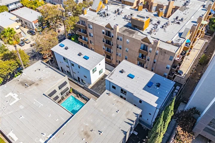 1243 N Sycamore Street, Los Angeles, California 90038