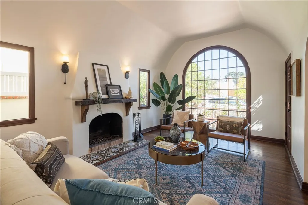 3109 Stanford Avenue, Venice, California 90292 — photo 4