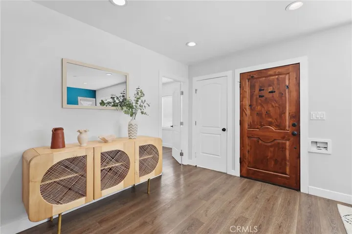 6612 2nd, Los Angeles, California 90043