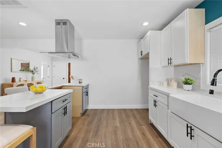 6612 2nd, Los Angeles, California 90043