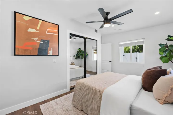 6612 2nd, Los Angeles, California 90043