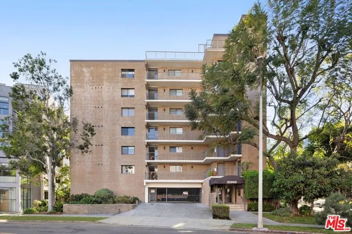 10966 Rochester Avenue 6b, Los Angeles, California 90024