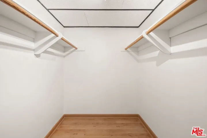 10966 Rochester Avenue 6b, Los Angeles, California 90024