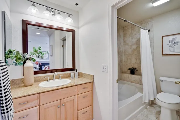 627 E El Camino Real 102, Sunnyvale, California 94087