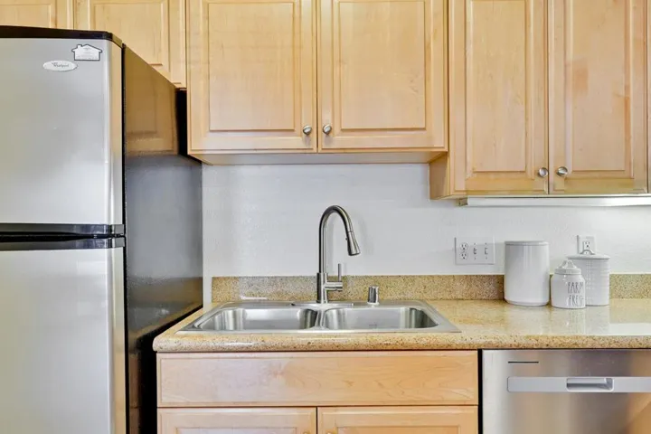 627 E El Camino Real 102, Sunnyvale, California 94087