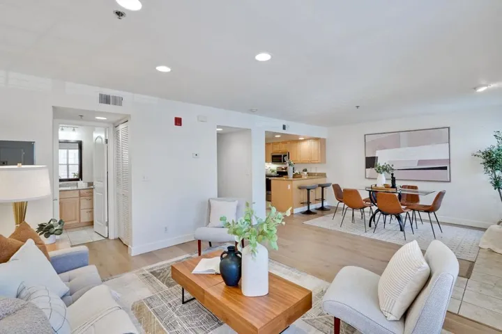 627 E El Camino Real 102, Sunnyvale, California 94087