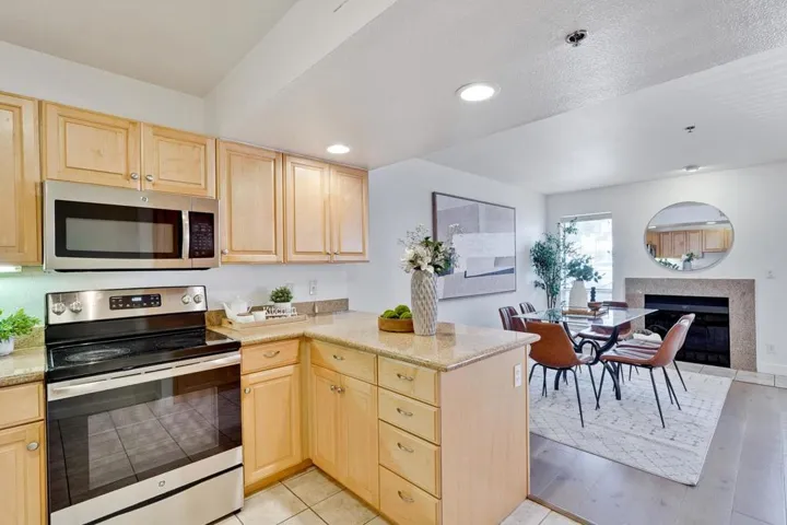 627 E El Camino Real 102, Sunnyvale, California 94087