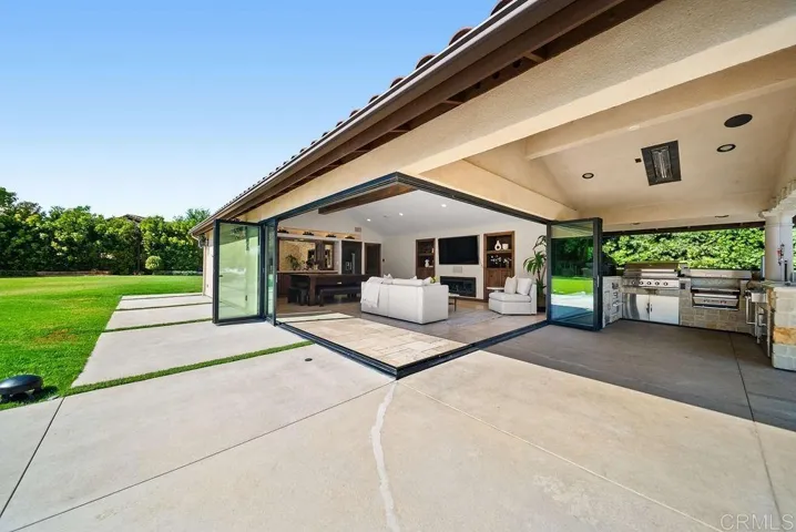 3572 74 Par Four Drive, El Cajon, California 92019