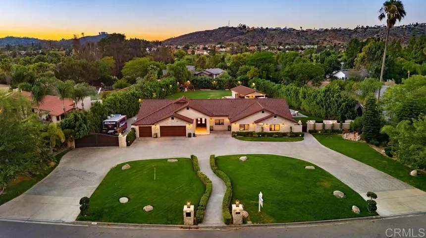 3572 74 Par Four Drive, El Cajon, California 92019