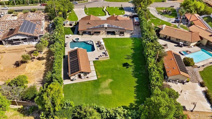 3572 74 Par Four Drive, El Cajon, California 92019